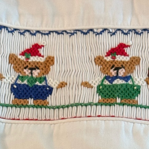 Anavini Boys Christmas Smocked Shirt w/ Red Christmas Tartan Shorts Set- size 4T - Picture 4 of 9